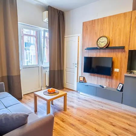 Cozy Apartments near Calea Victoriei-2